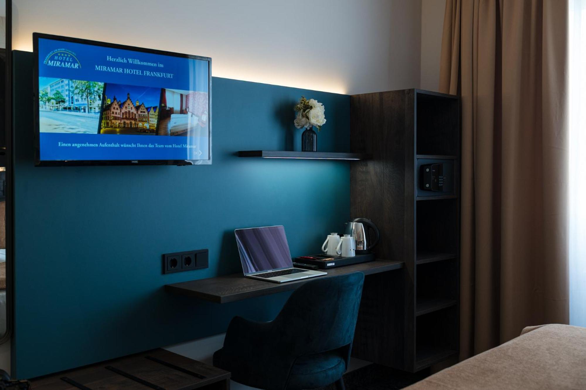 Deluxe Single Room