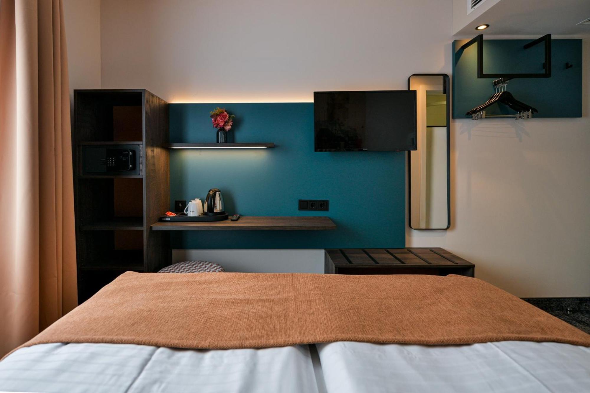 Deluxe Single Room