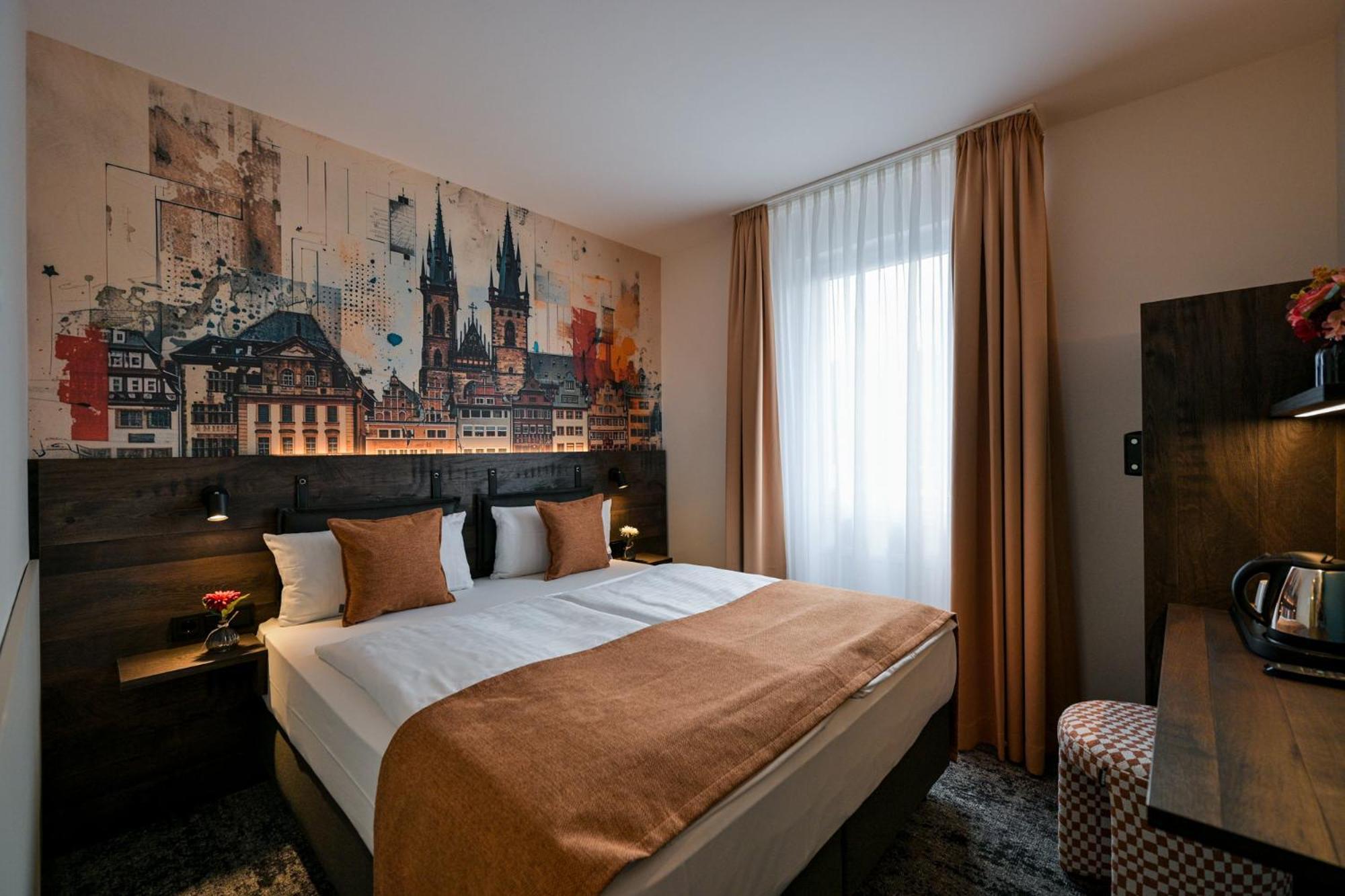 Deluxe Single Room